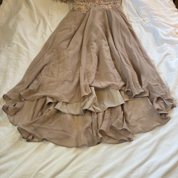 formal dress - Picture 5 of 7